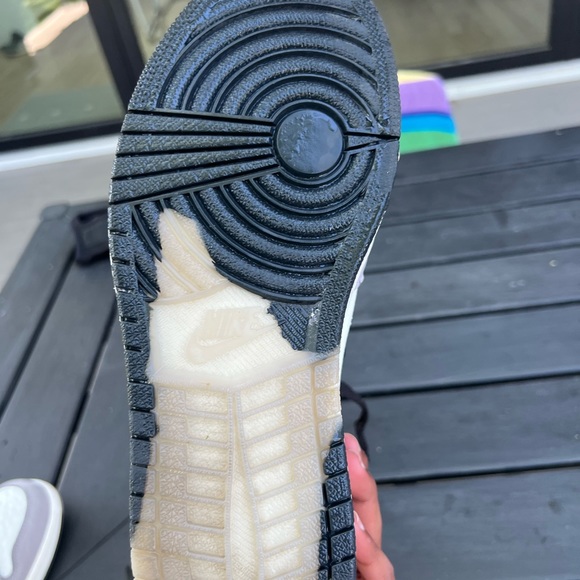 Nearly new - Goretex Air Jordan 1’s Size 8.5 - Picture 3 of 7